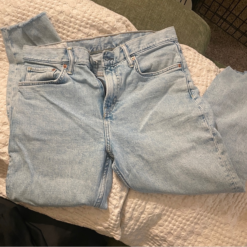H&M Light Wash Straight Leg Jeans